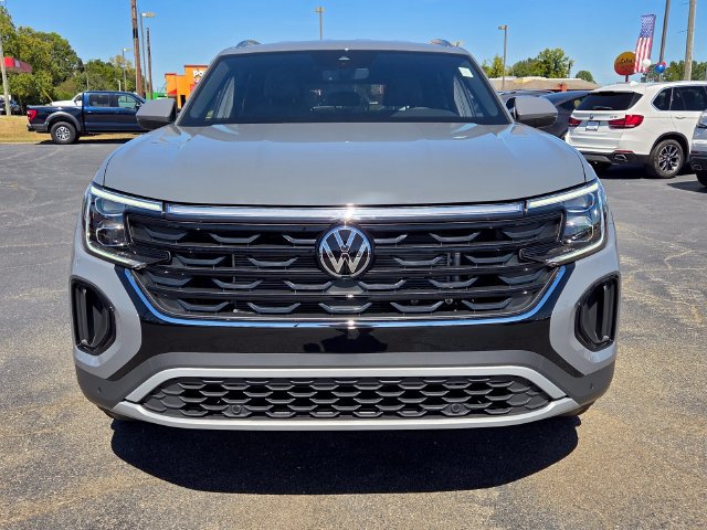 New 2026 Volkswagen Atlas Cross Sport SE FWD image 2