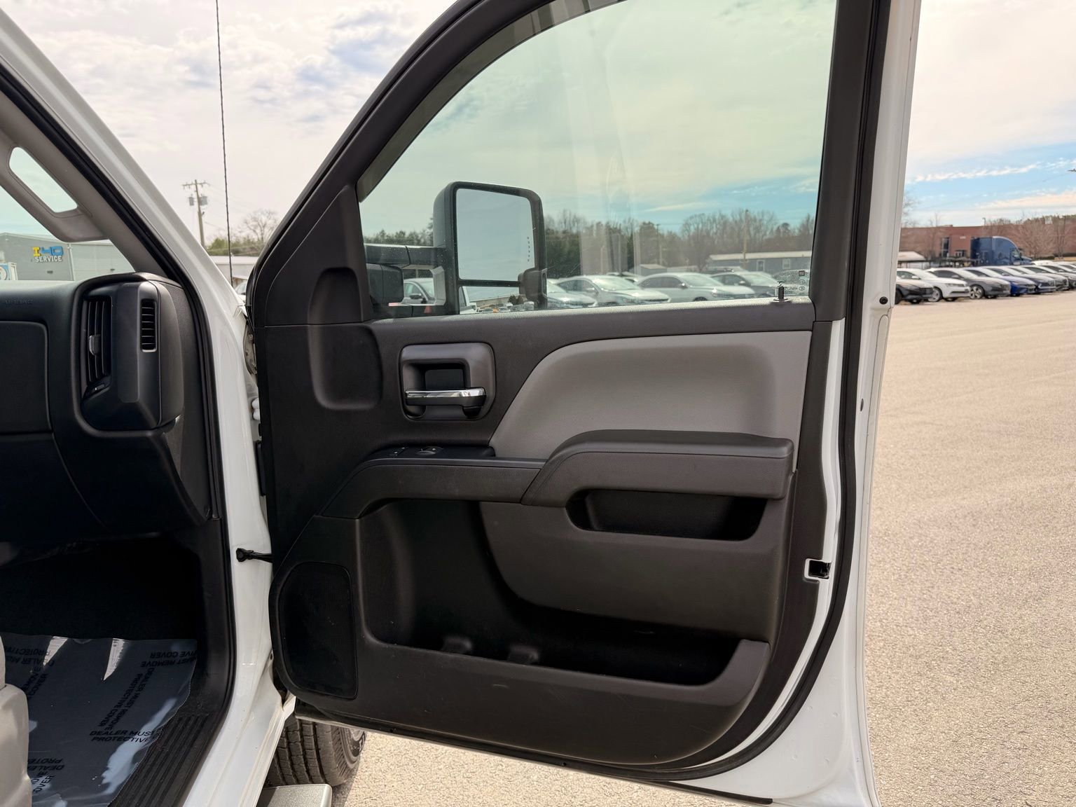 Used 2017 GMC Sierra 3500 4x4 Crew Cab image 25