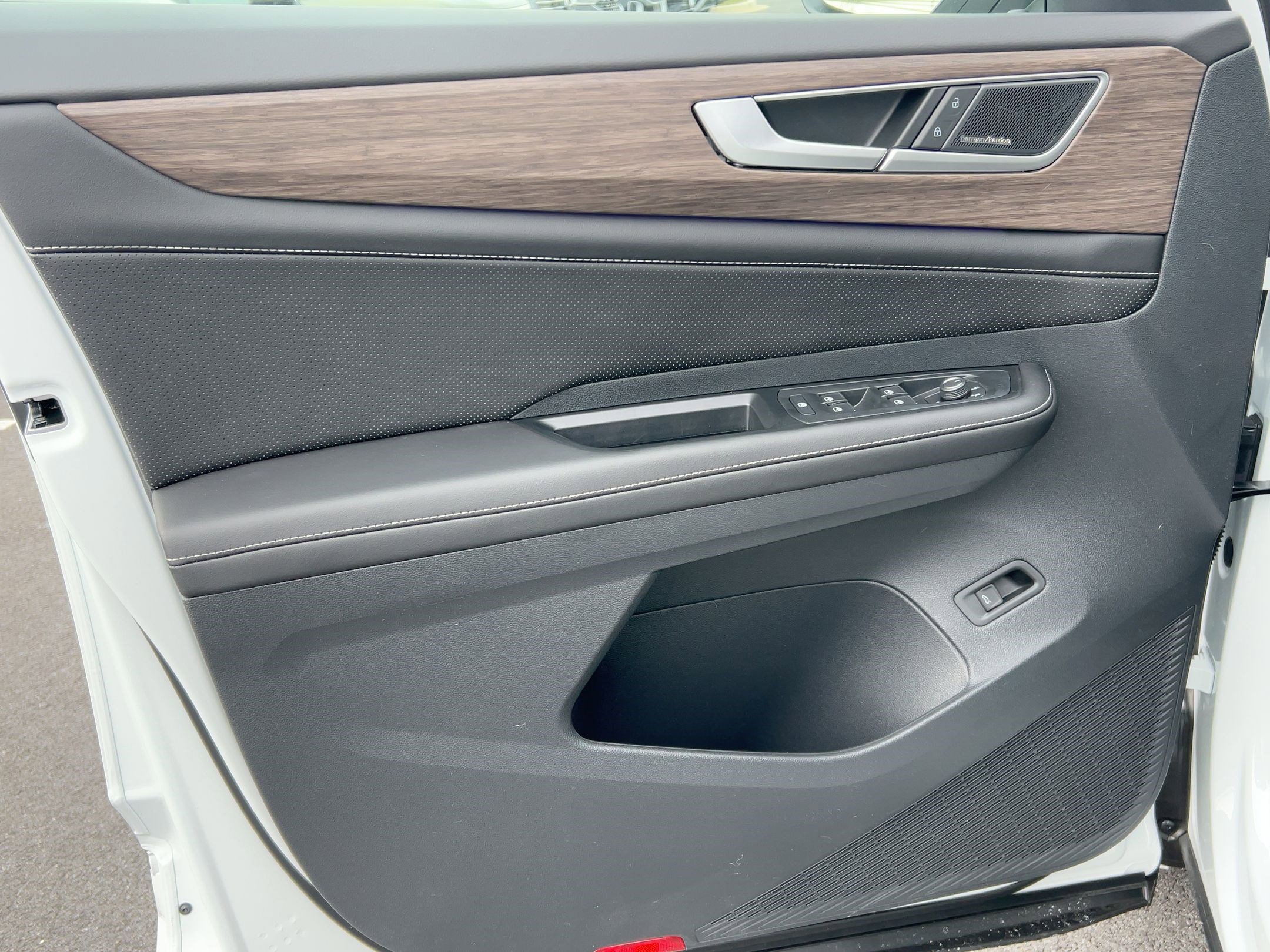 New 2026 Volkswagen Atlas SEL Premium R-Line image 12