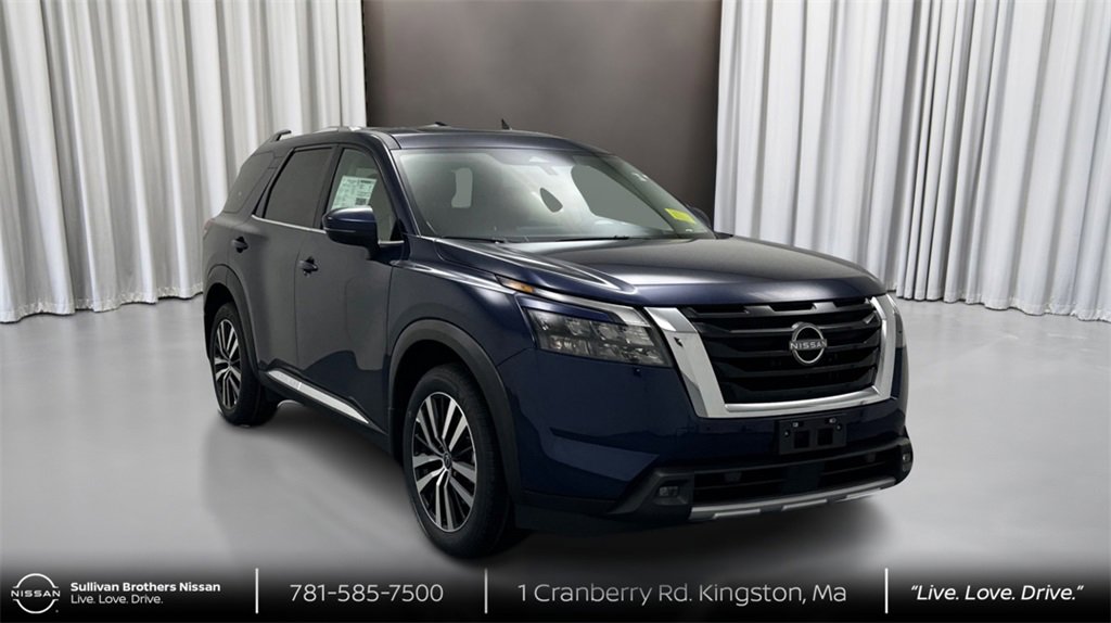 New 2025 Nissan Pathfinder Platinum w/ Cargo Package image 3