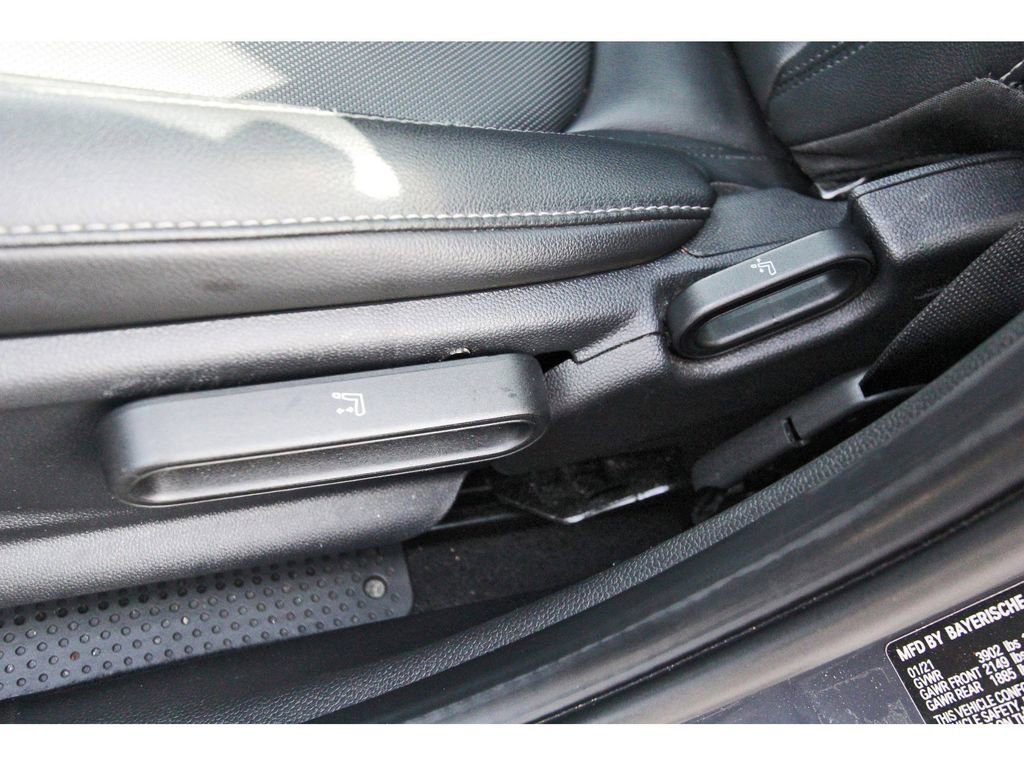 Used 2021 MINI Cooper S w/ Premium Package image 29