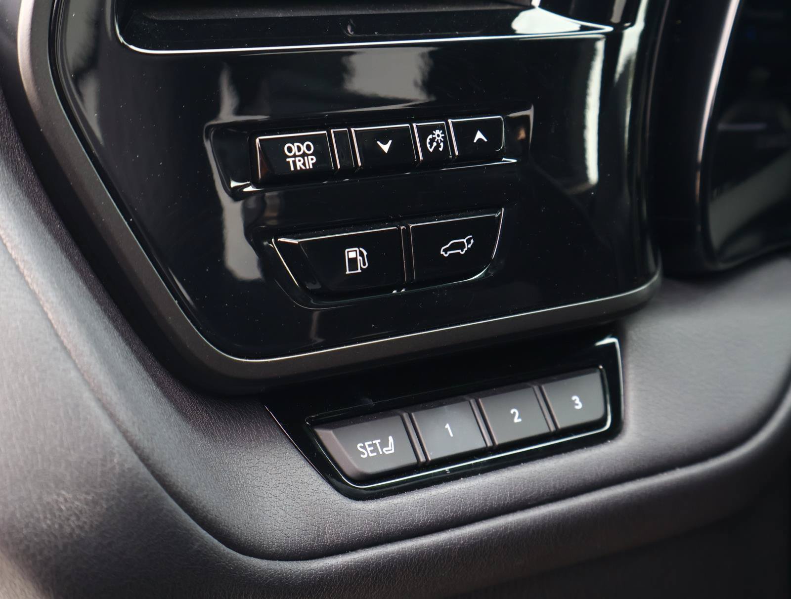 Used 2024 Lexus TX 500h AWD w/ Technology Package image 24