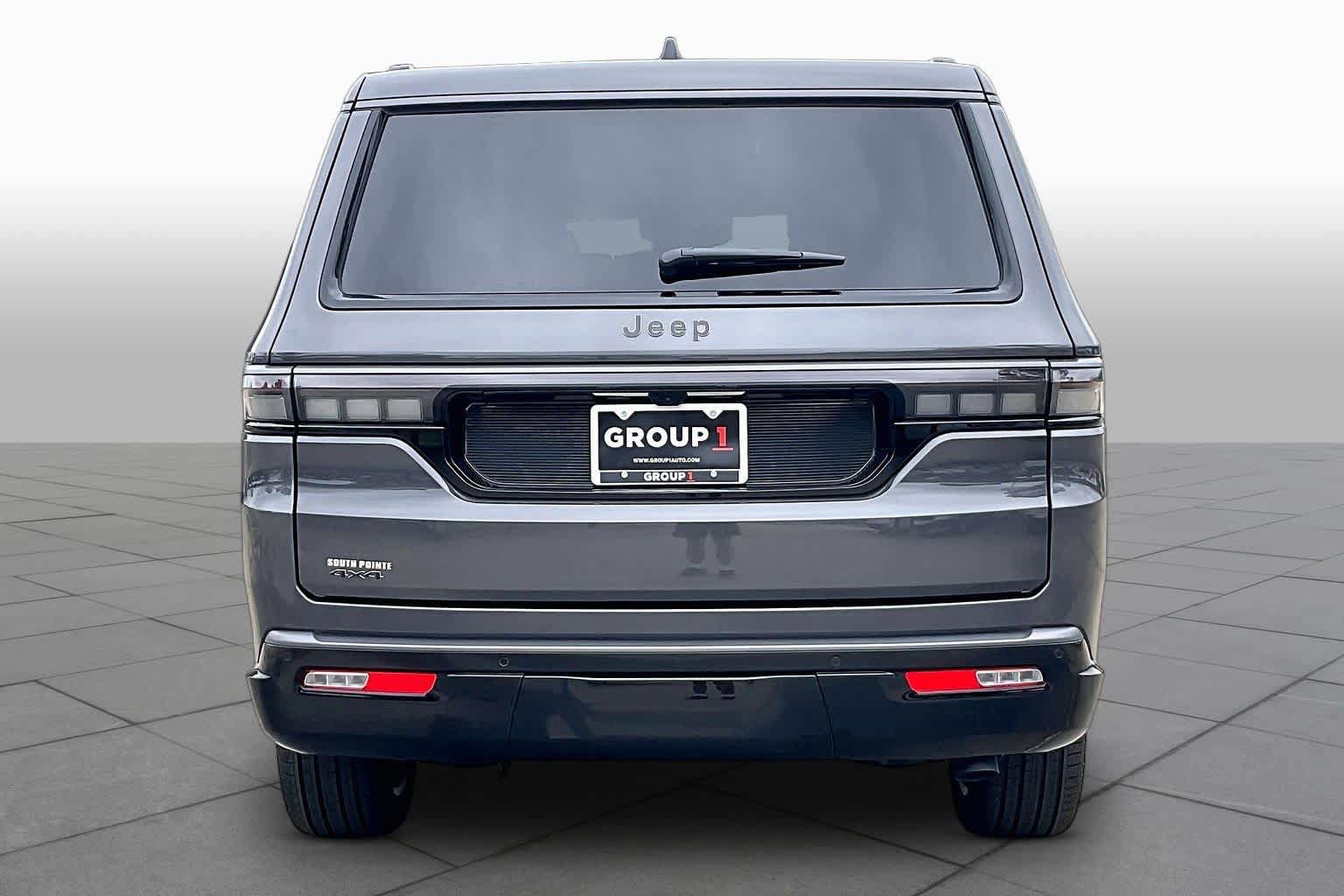 New 2026 Jeep Grand Wagoneer L Limited AWD/4WD image 4