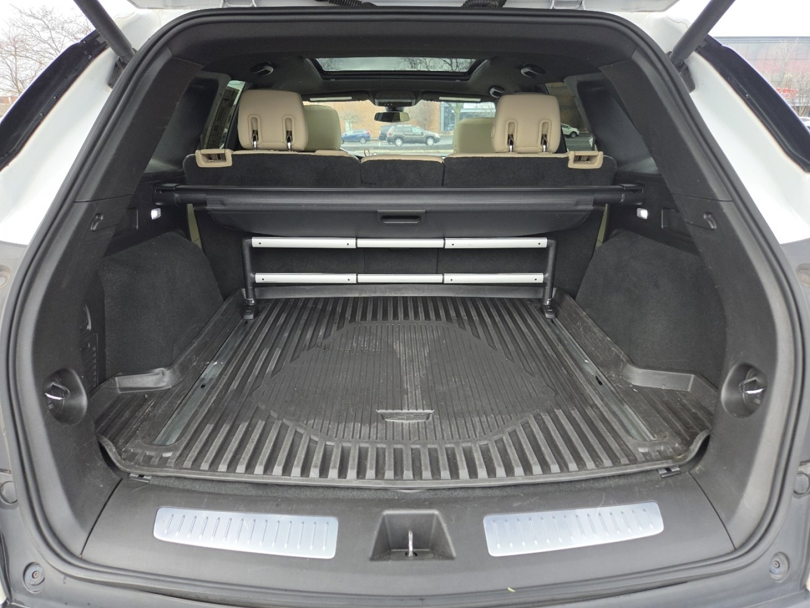 Used 2018 Cadillac XT5 Premium Luxury w/ Driver Assist Package image 23