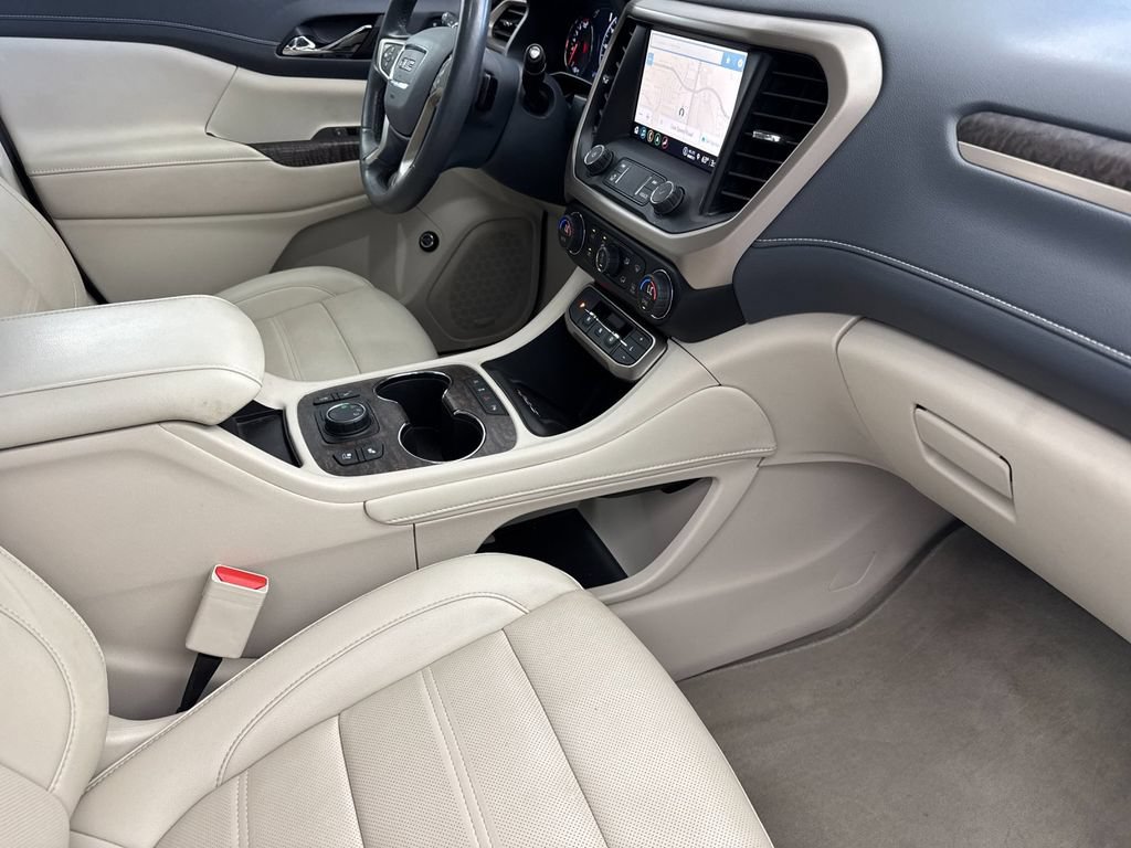 Used 2023 GMC Acadia Denali AWD/4WD image 16