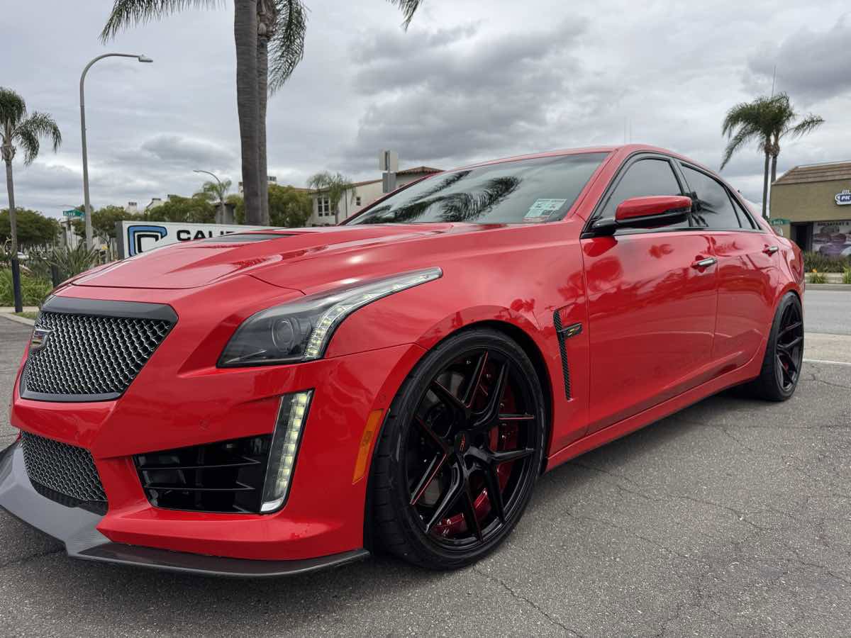 Used 2019 Cadillac CTS V w/ Carbon Fiber Package RWD image 13
