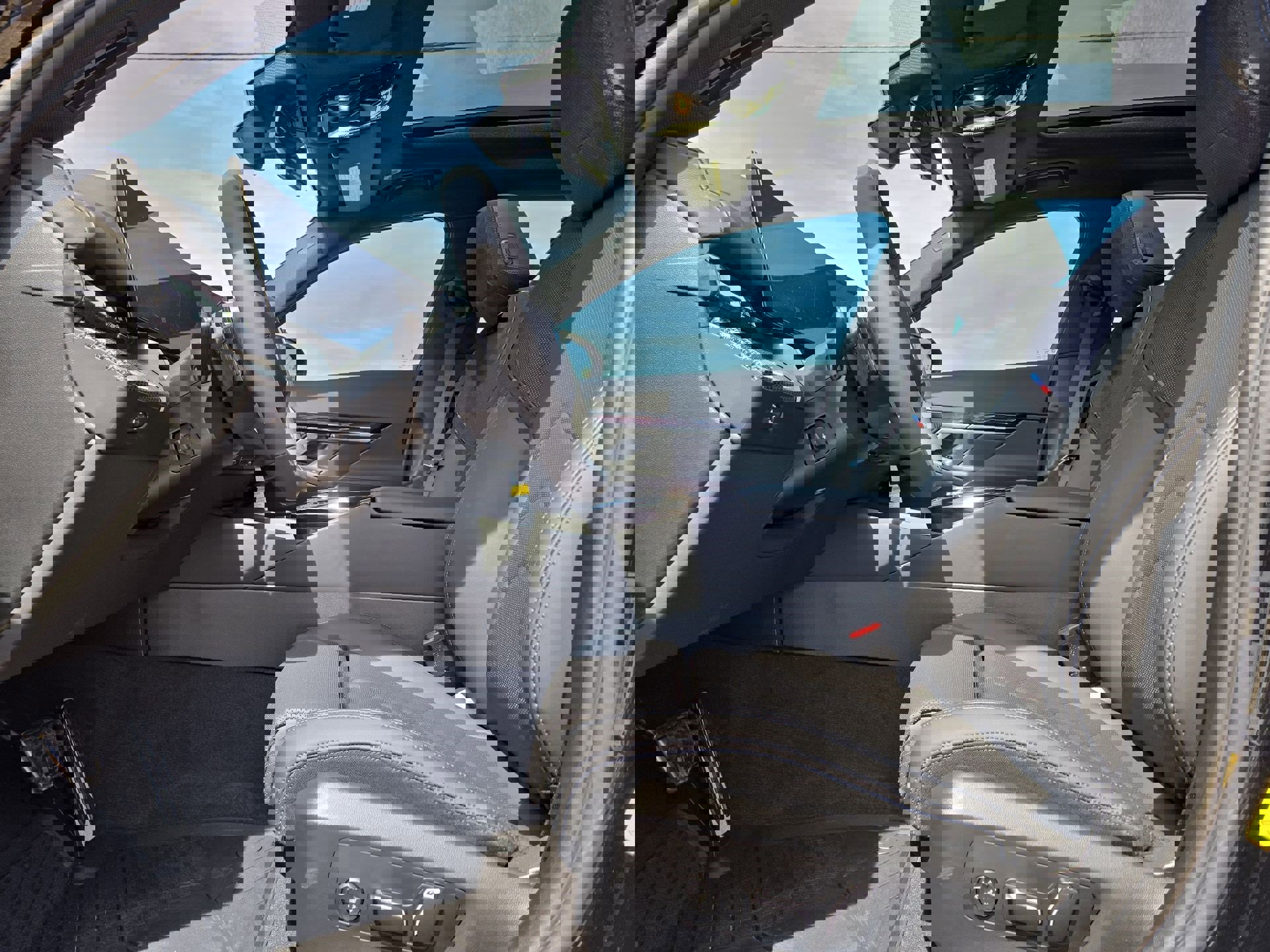 Used 2026 BMW 550e xDrive image 16