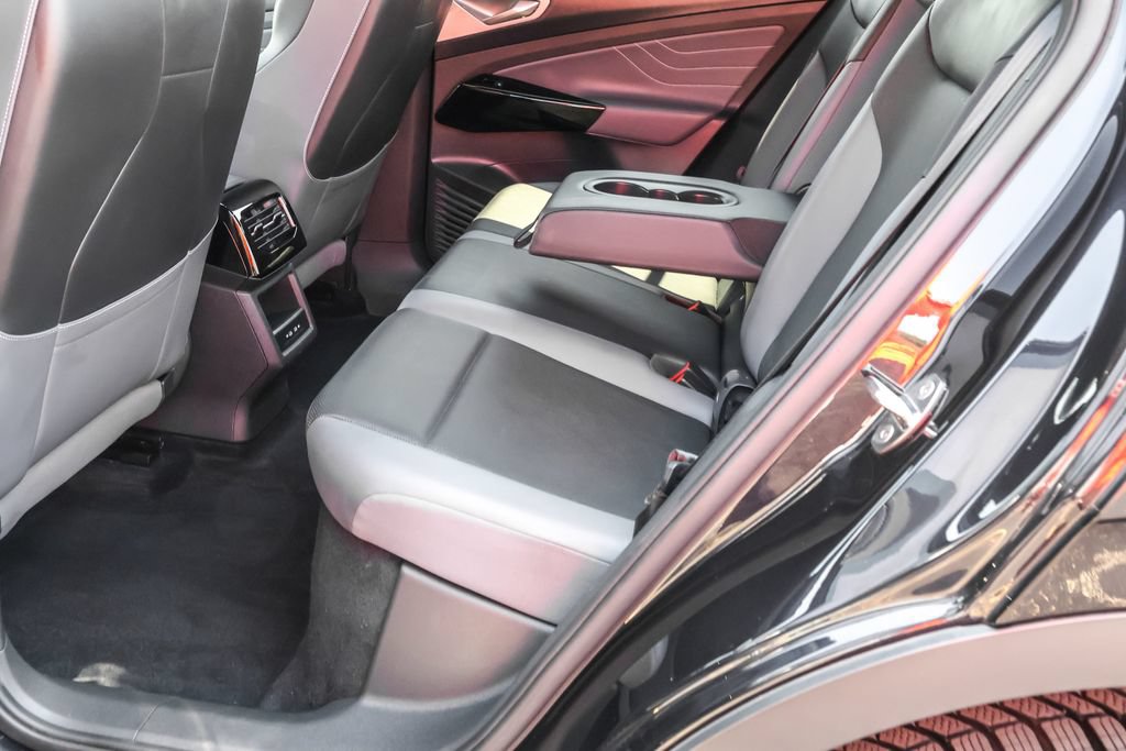 Certified 2023 Volkswagen ID.4 Pro S AWD/4WD image 28