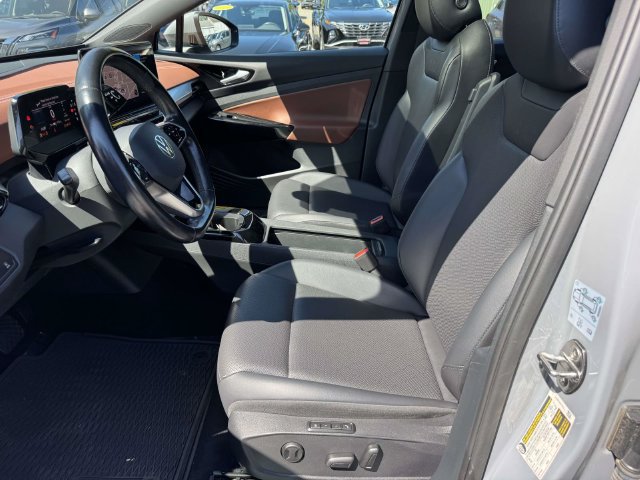 Used 2021 Volkswagen ID.4 Pro S w/ ID.4 Protection Package RWD image 16