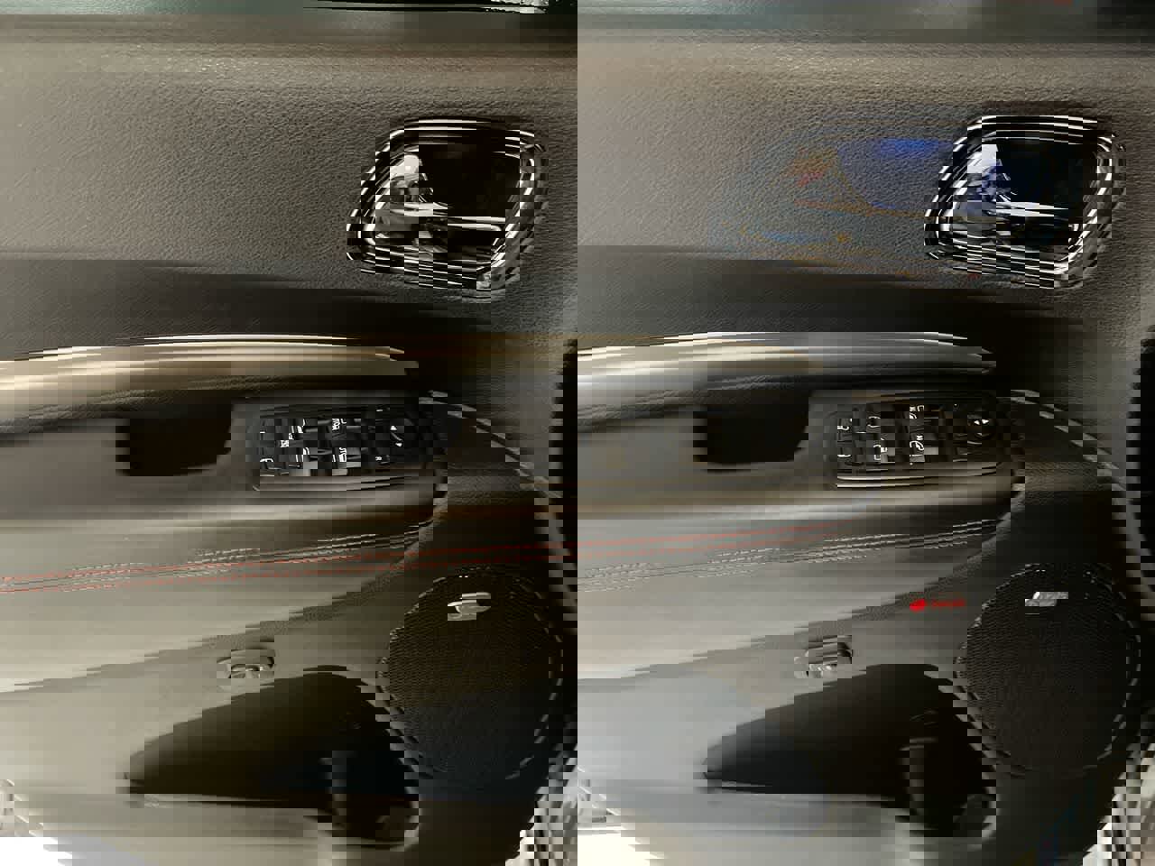 Used 2017 Dodge Durango R/T w/ Technology Group image 13