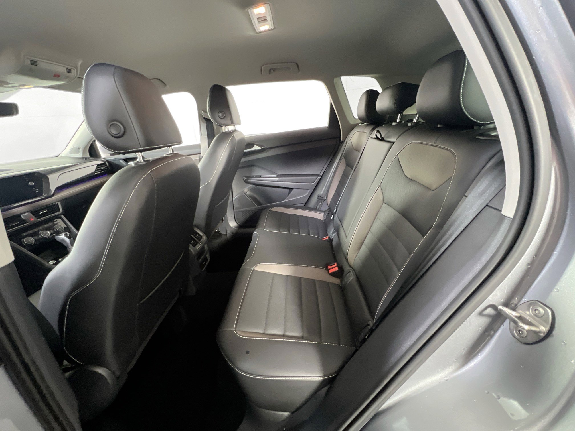 Used 2022 Volkswagen Taos SEL AWD/4WD image 22