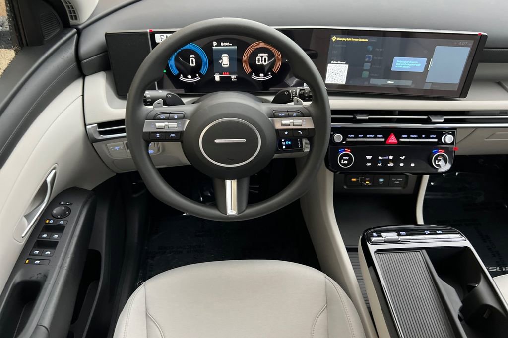 New 2026 Hyundai Tucson Blue SE image 12