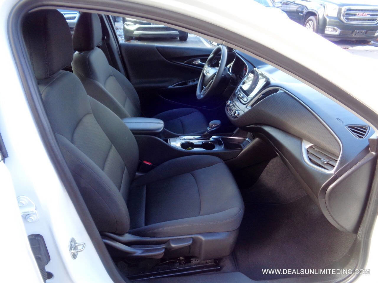 Used 2023 Chevrolet Malibu LT image 20