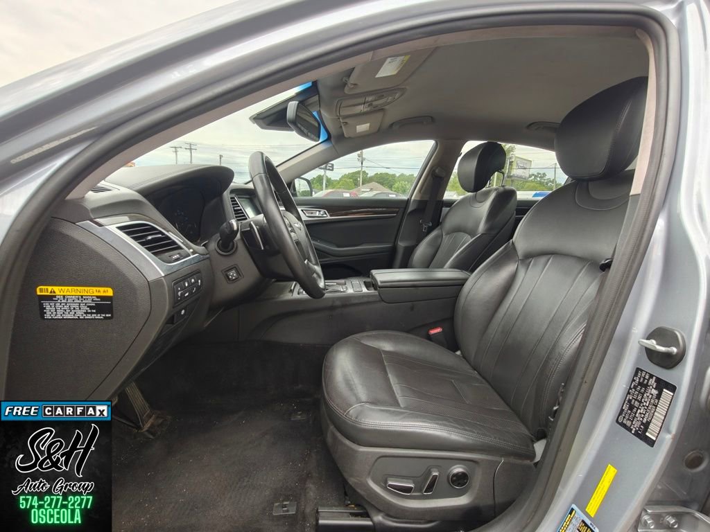 Used 2017 Genesis G80 3.8 RWD image 17