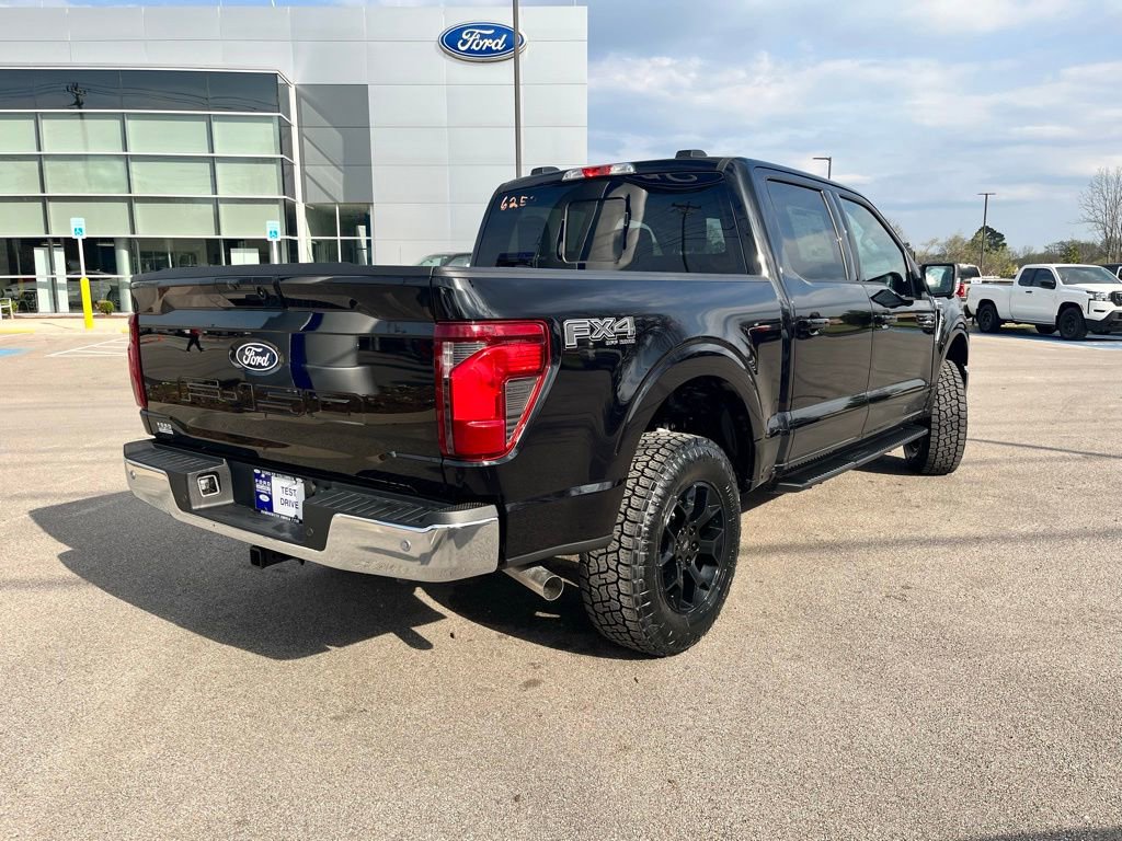 New 2026 Ford F150 XLT w/ Equipment Group 302A MID image 5