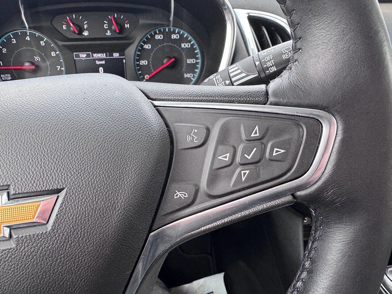 Used 2018 Chevrolet Equinox LT image 10