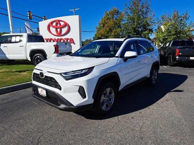 New 2025 Toyota RAV4 XLE