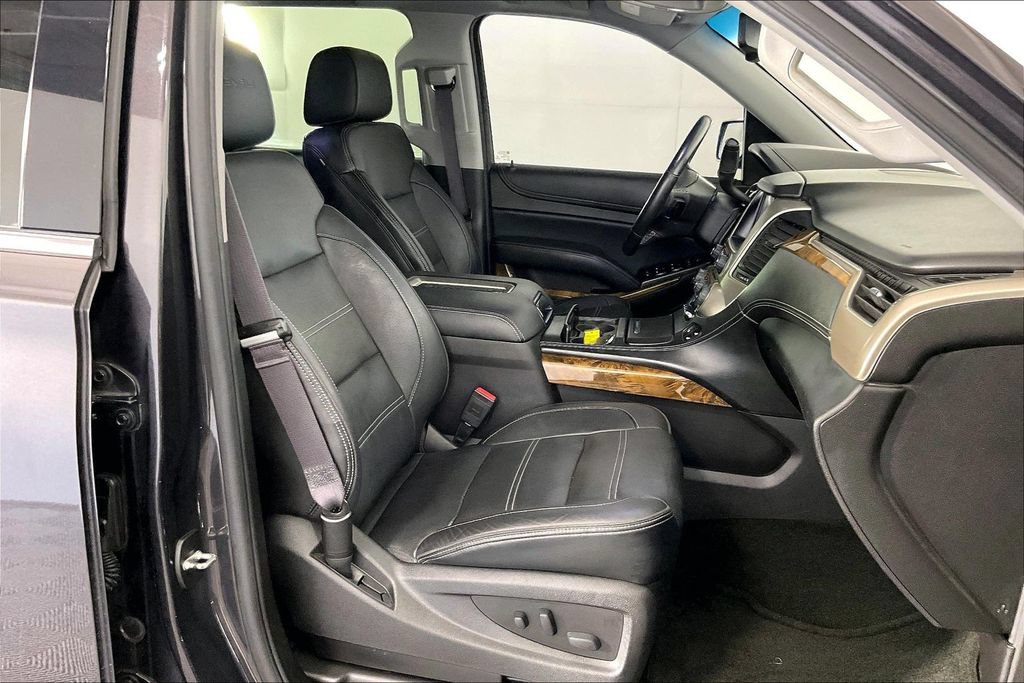 Used 2016 GMC Yukon Denali w/ Open Road Package AWD/4WD image 8