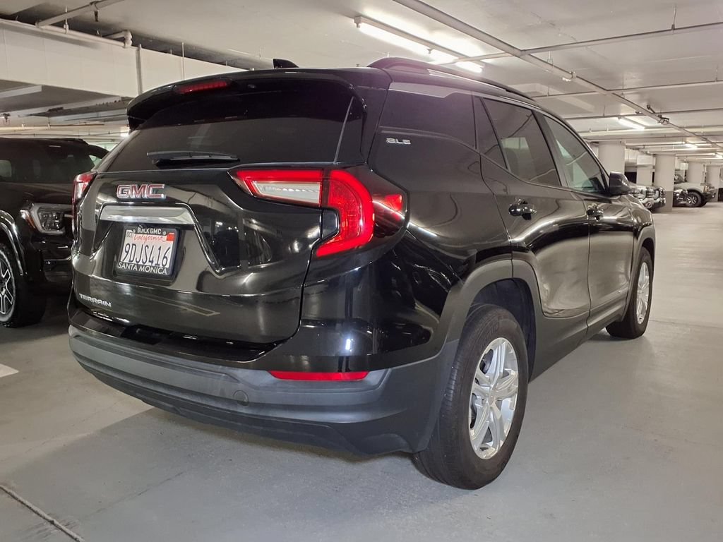 Used 2022 GMC Terrain SLE w/ Driver Convenience Package FWD image 20