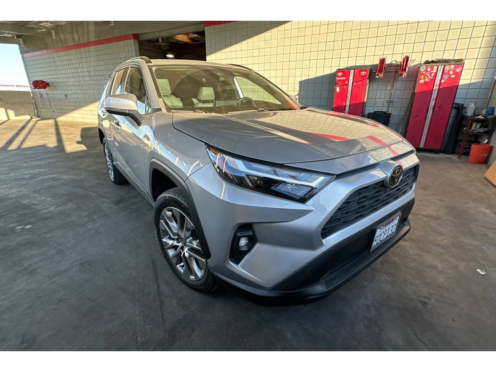 Used 2022 Toyota RAV4 XLE Premium FWD image 2