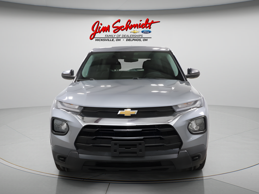 Used 2023 Chevrolet TrailBlazer LS FWD image 2
