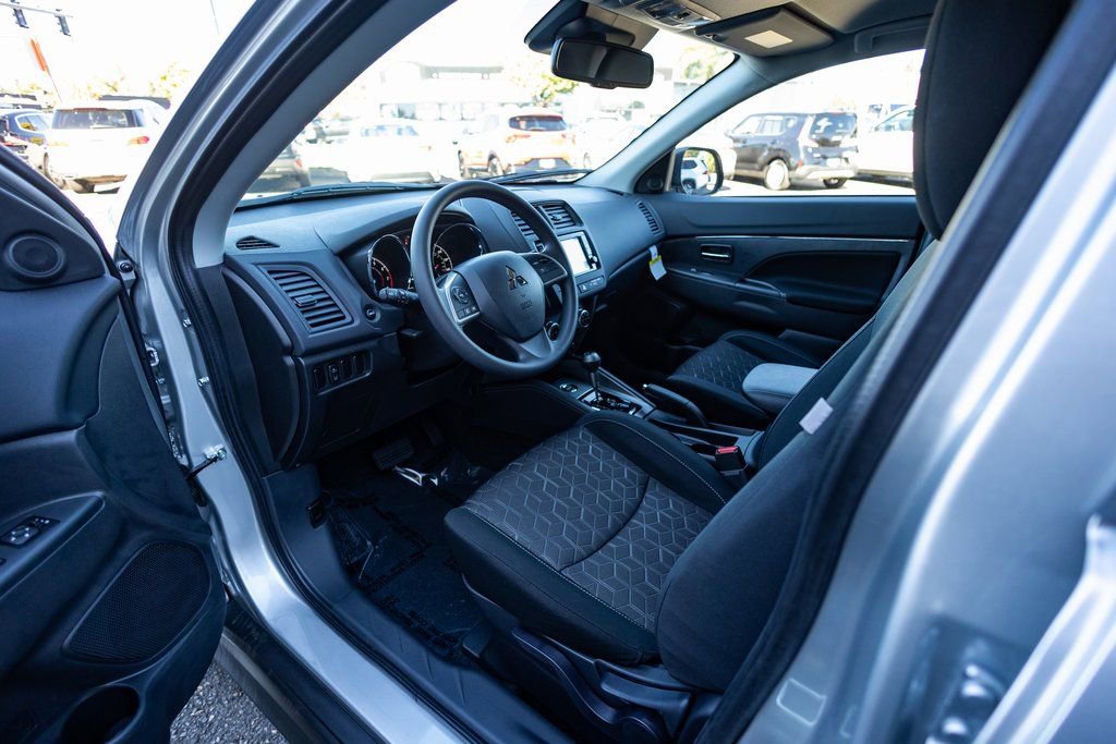 New 2025 Mitsubishi Outlander Sport ES image 17