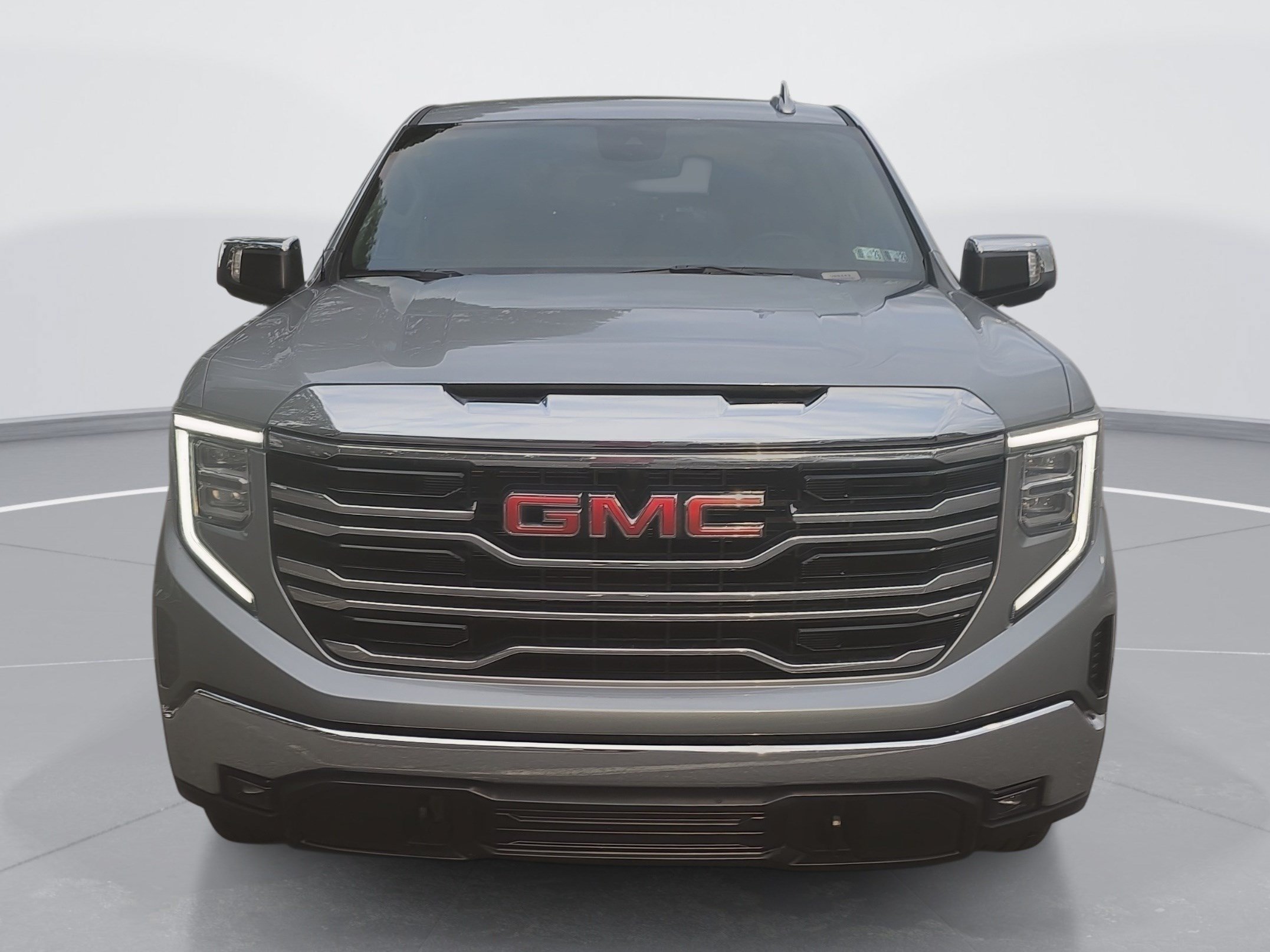 Used 2025 GMC Sierra 1500 SLT AWD/4WD image 8