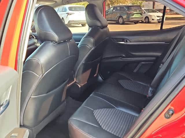 Used 2022 Toyota Camry SE FWD image 16