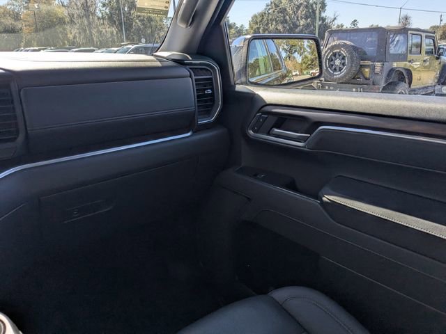 Used 2025 GMC Sierra 1500 SLT image 18