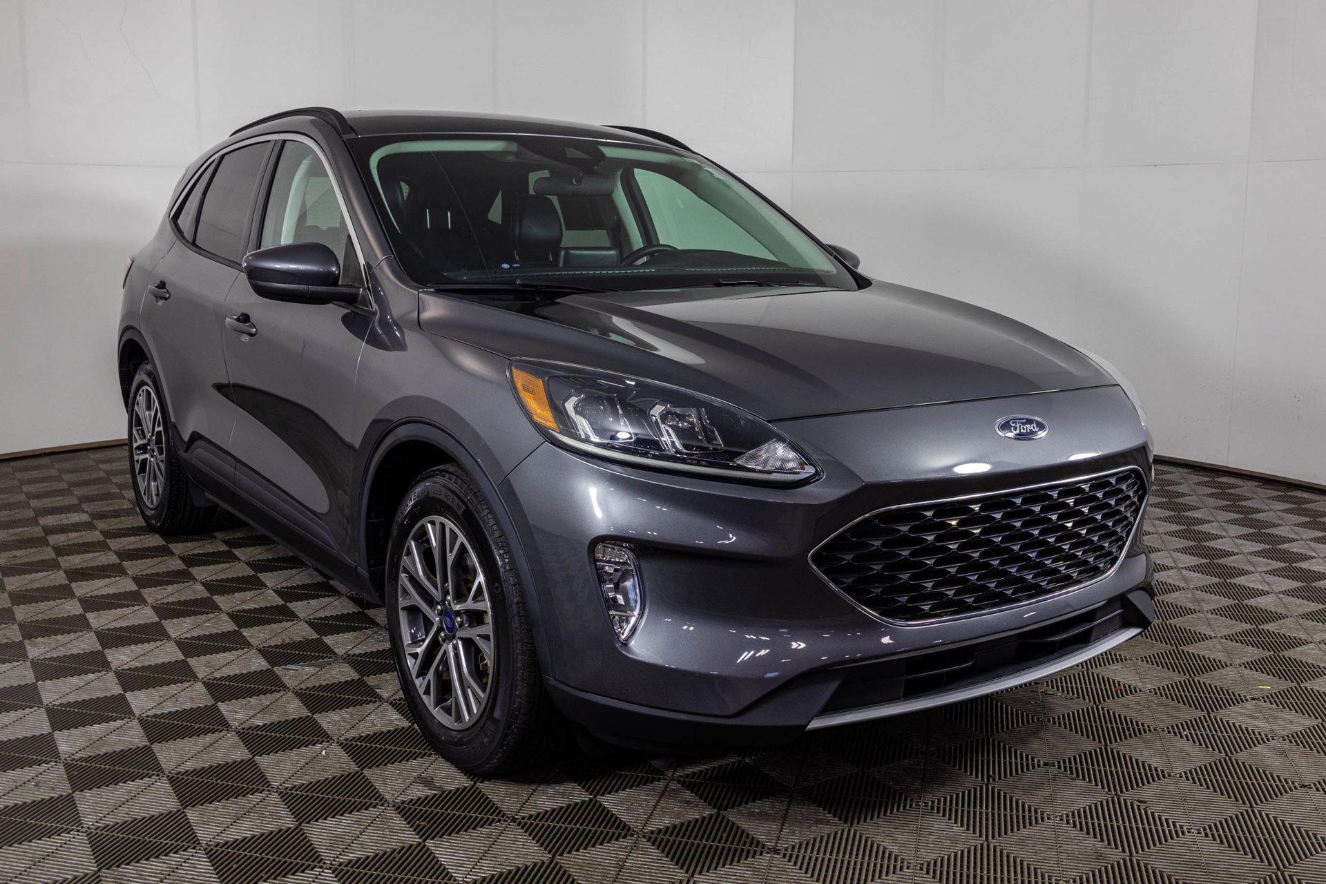 Used 2021 Ford Escape SEL FWD image 13