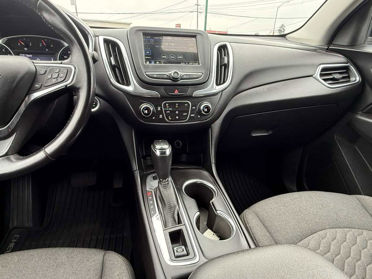 Used 2019 Chevrolet Equinox LT image 17