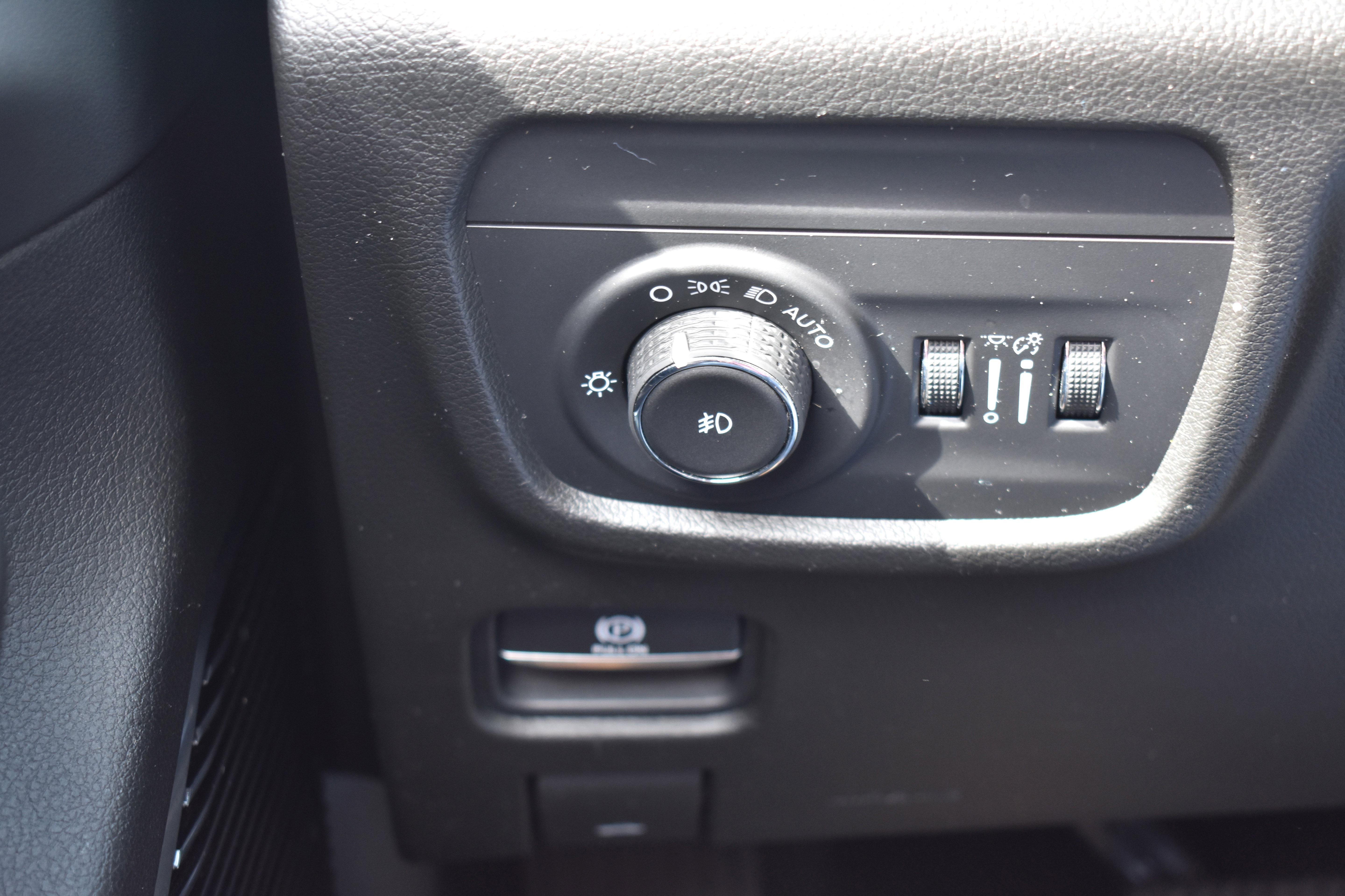 Used 2021 Jeep Grand Cherokee L Overland w/ Luxury Tech Group IV image 16