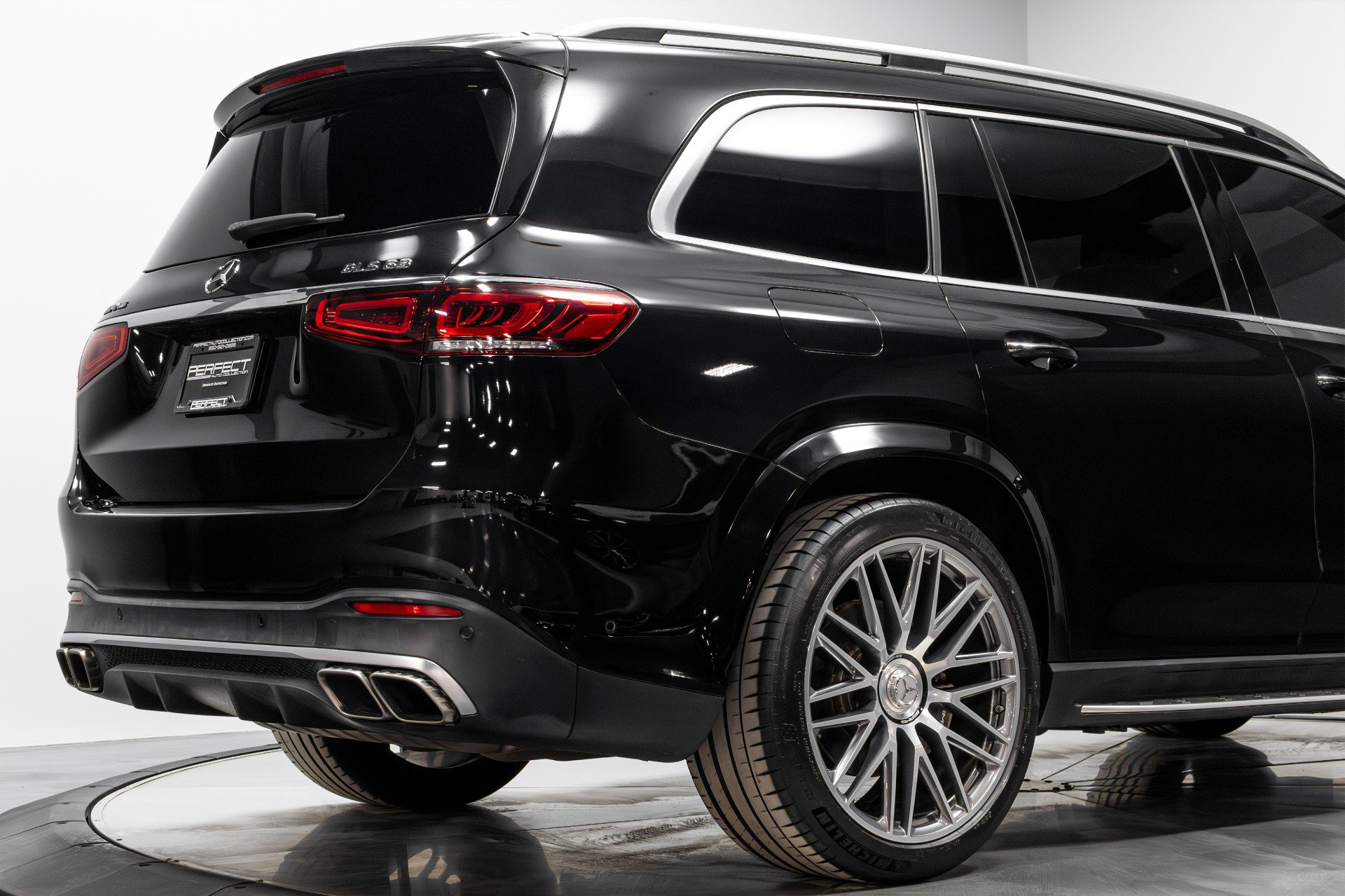 Used 2022 Mercedes-Benz GLS 63 AMG 4MATIC image 14