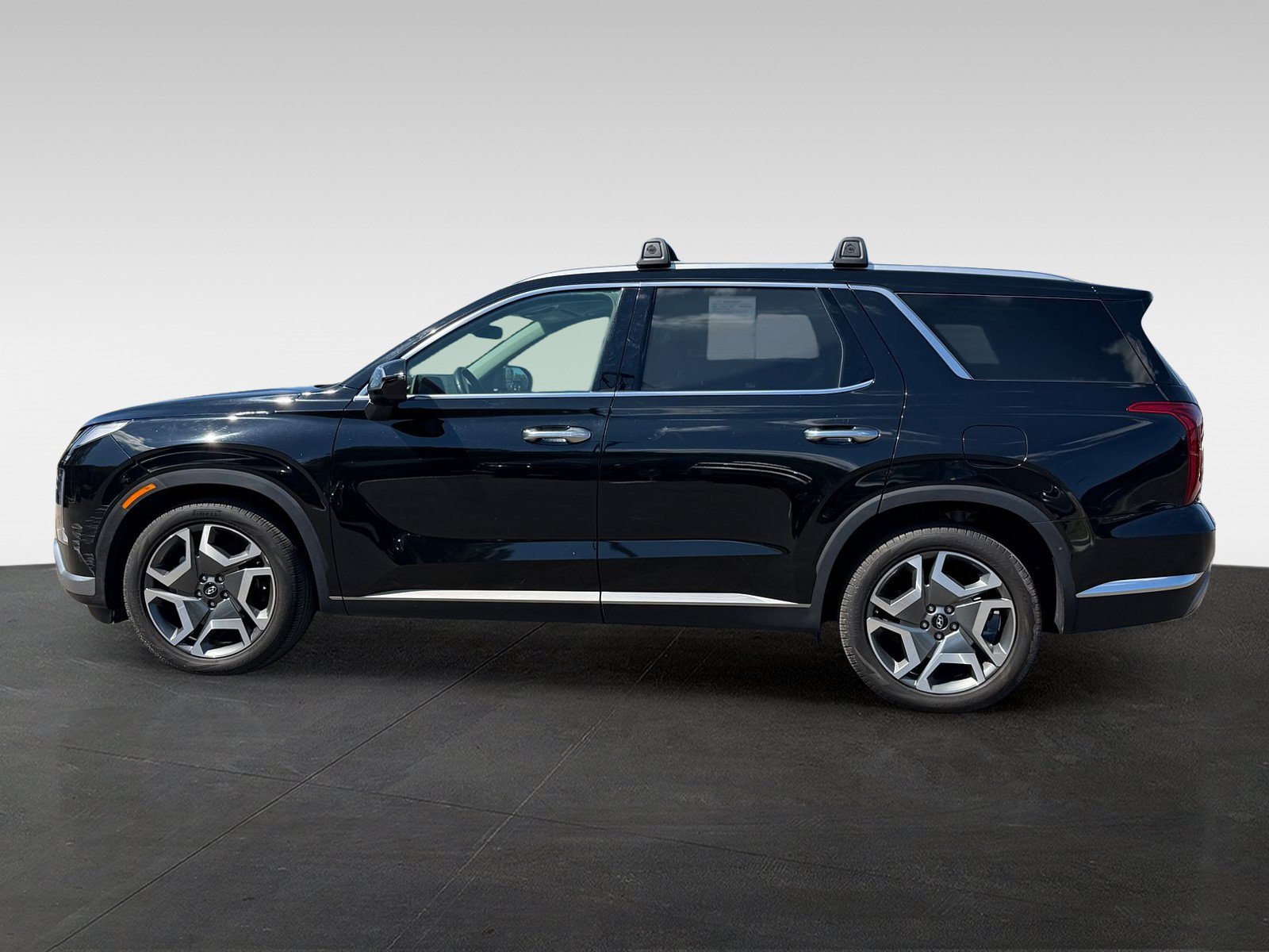 Certified 2023 Hyundai Palisade Limited AWD/4WD image 7