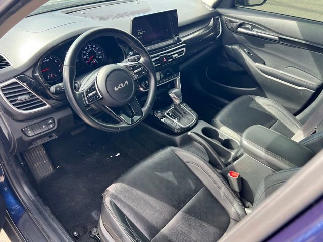 Certified 2023 Kia Seltos EX image 12