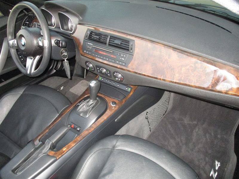 Used 2007 BMW Z4 3.0i RWD image 27