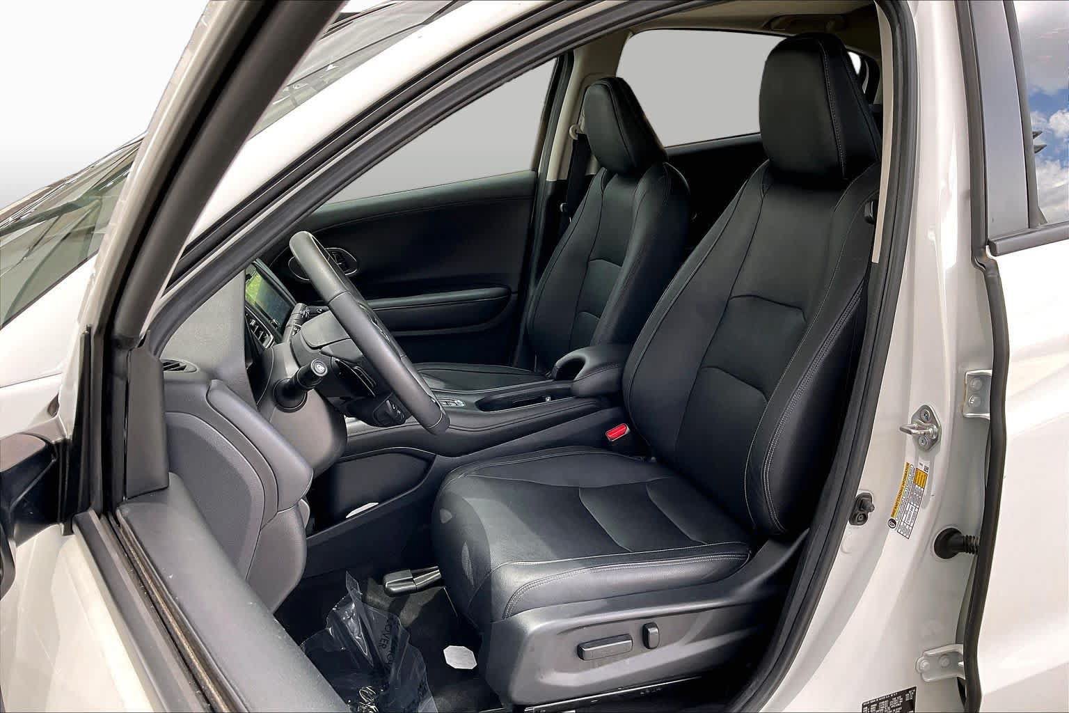 Used 2019 Honda HR-V Touring image 8