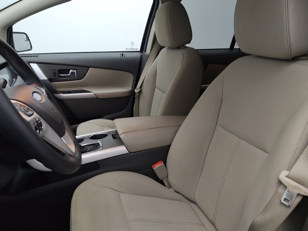 Used 2013 Ford Edge SE image 17
