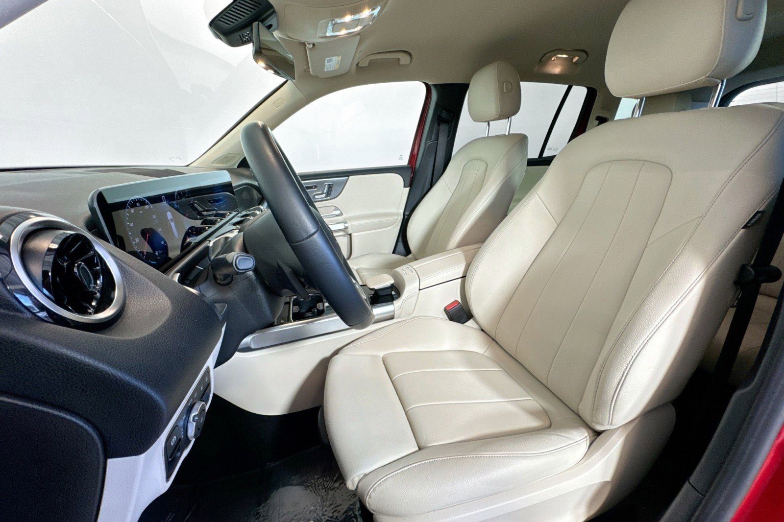 Used 2021 Mercedes-Benz GLB 250 4MATIC image 19