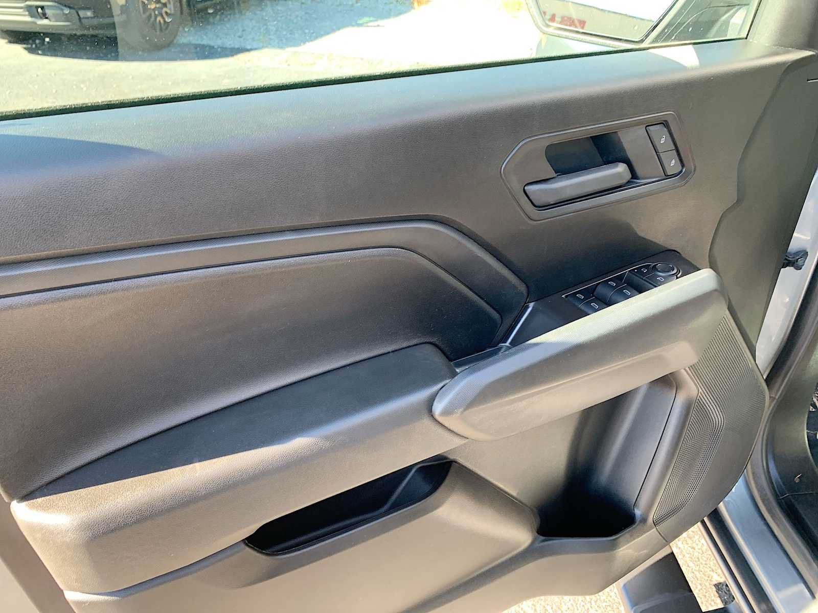 Certified 2025 Chevrolet Colorado W/T AWD/4WD image 21