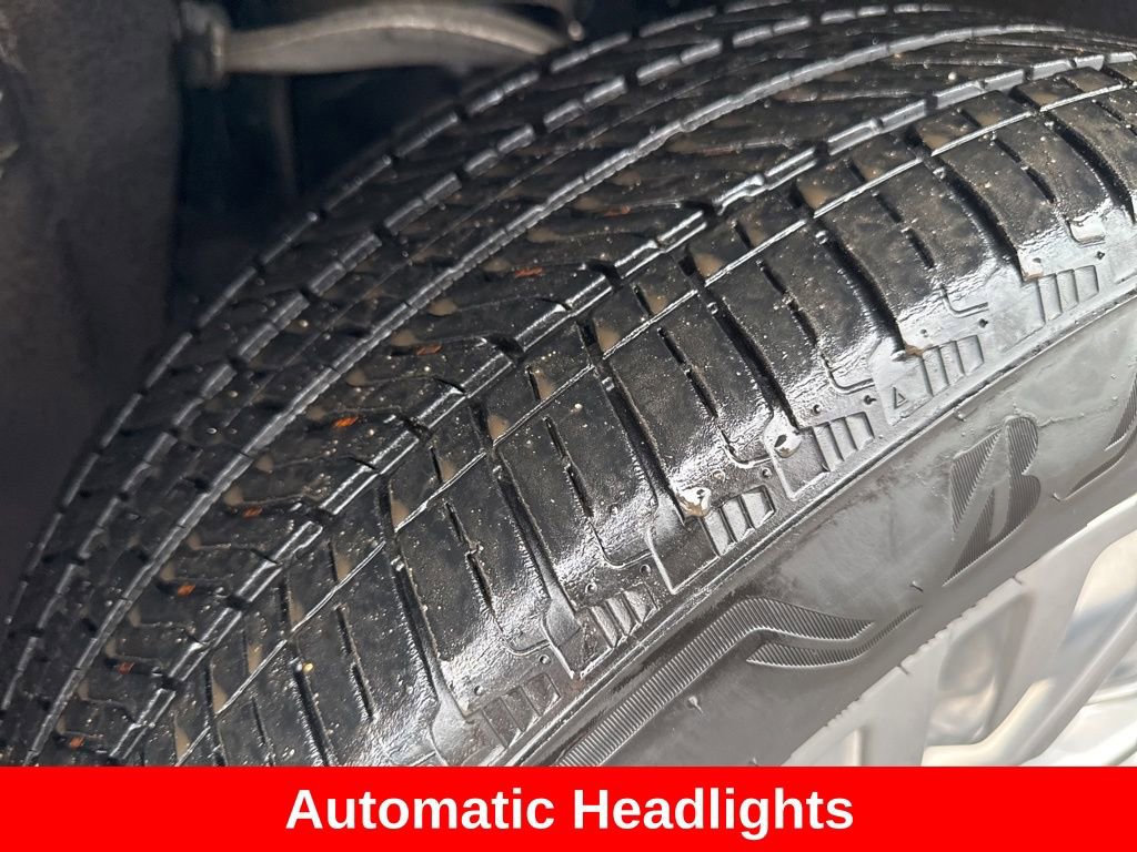 Used 2024 Chevrolet Tahoe LS image 12