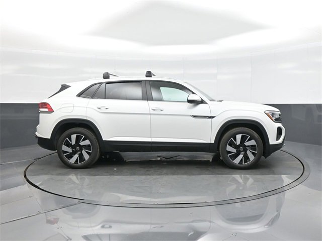 New 2026 Volkswagen Atlas Cross Sport SE image 8