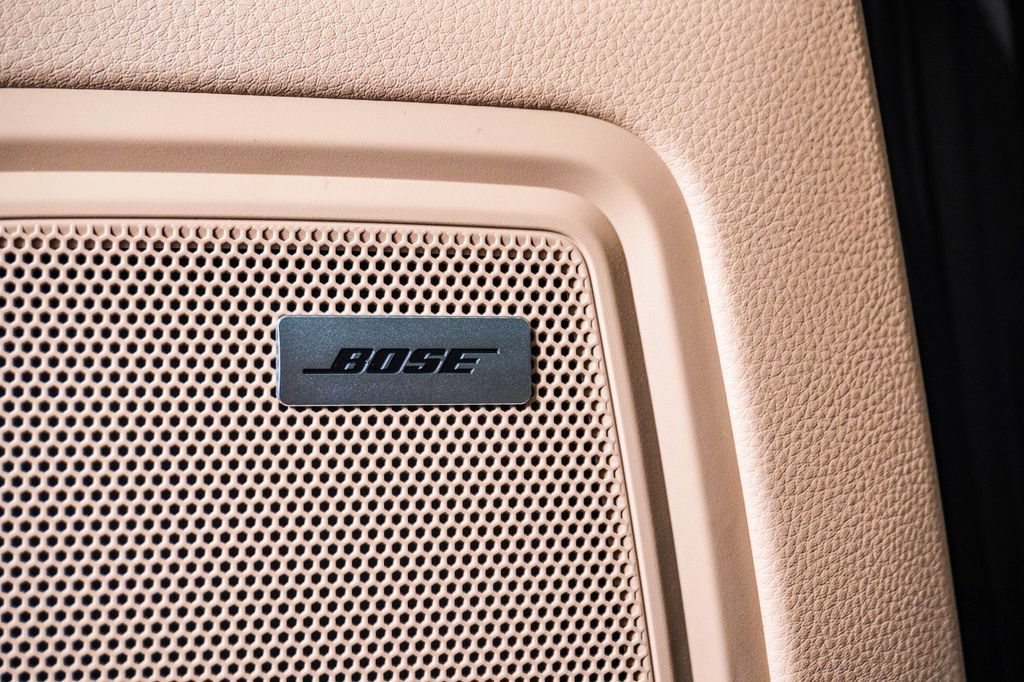 Certified 2023 Porsche Macan S AWD/4WD image 27