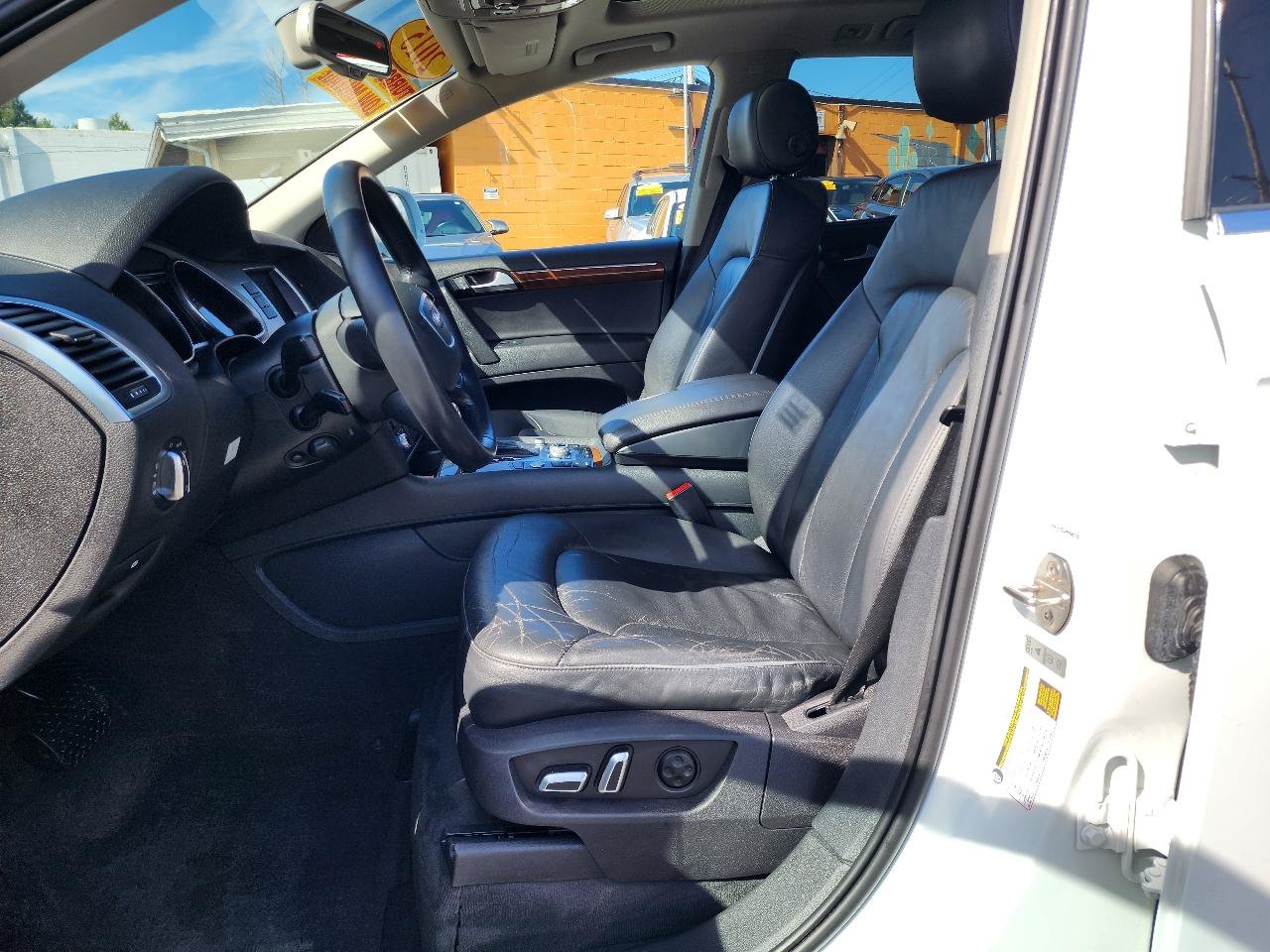 Used 2015 Audi Q7 TDI Premium Plus w/ Premium Plus Package AWD/4WD image 16