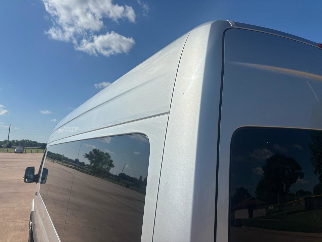 Used 2007 Dodge Sprinter 2500 w/ Cooling Group RWD image 8