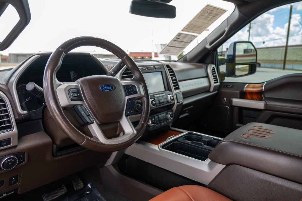 Certified 2021 Ford F250 King Ranch w/ King Ranch Ultimate Package AWD/4WD image 16
