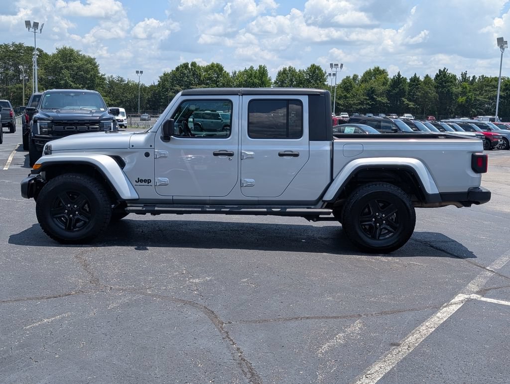 Used 2023 Jeep Gladiator Sport AWD/4WD image 5