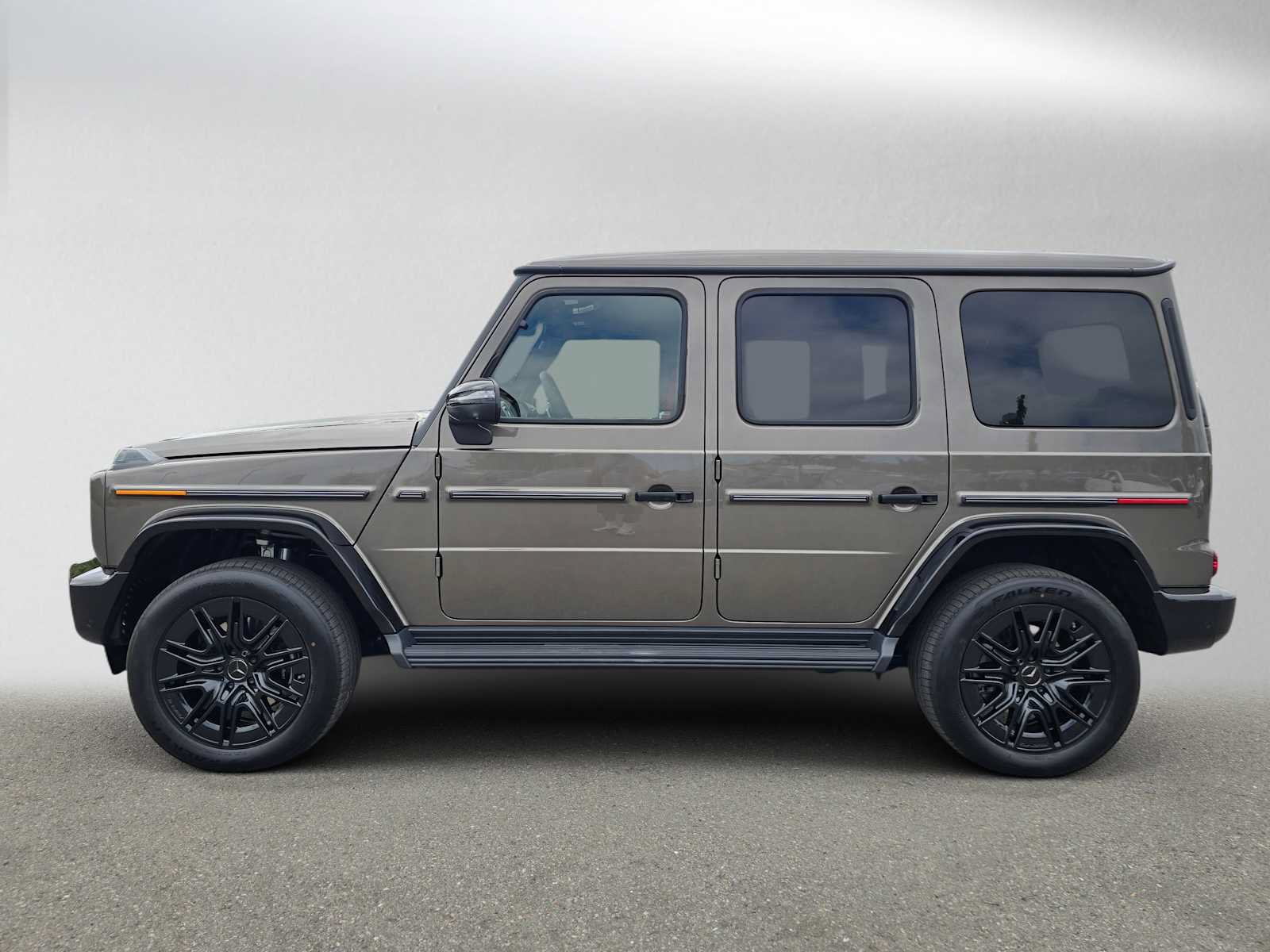 New 2027 Mercedes-Benz G 580 e image 6