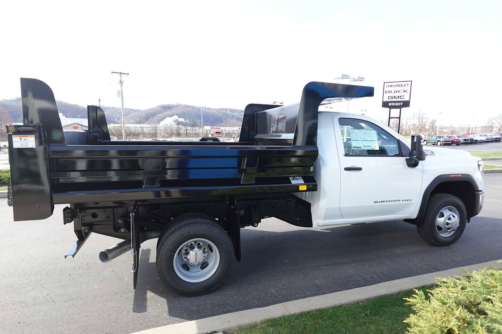 New 2026 GMC Sierra 3500 Pro w/ Convenience Package AWD/4WD image 6