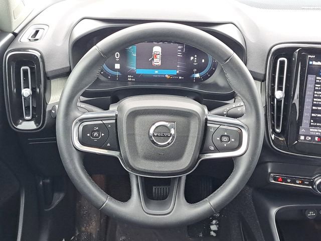 Used 2023 Volvo XC40 B5 Ultimate w/ Protection Package Premier image 24